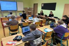 7B_Nj-5